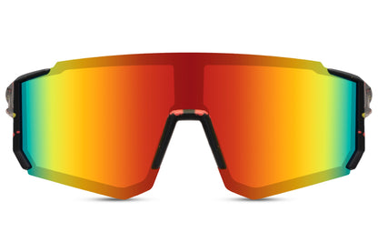 Hurtige cykelbriller til sport med maling pletter og glas i røde regnbueglas set fra fronten