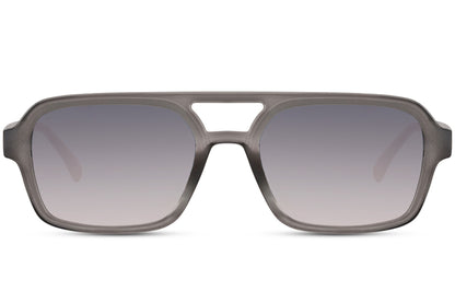 Solbriller med dobbelt bro i grå glas og gråt stel set fra fronten