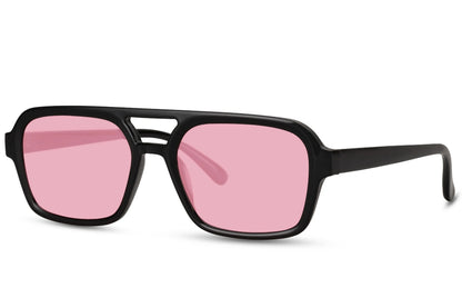 Solbriller med dobbelt bro i pink glas og sort stel set fra siden